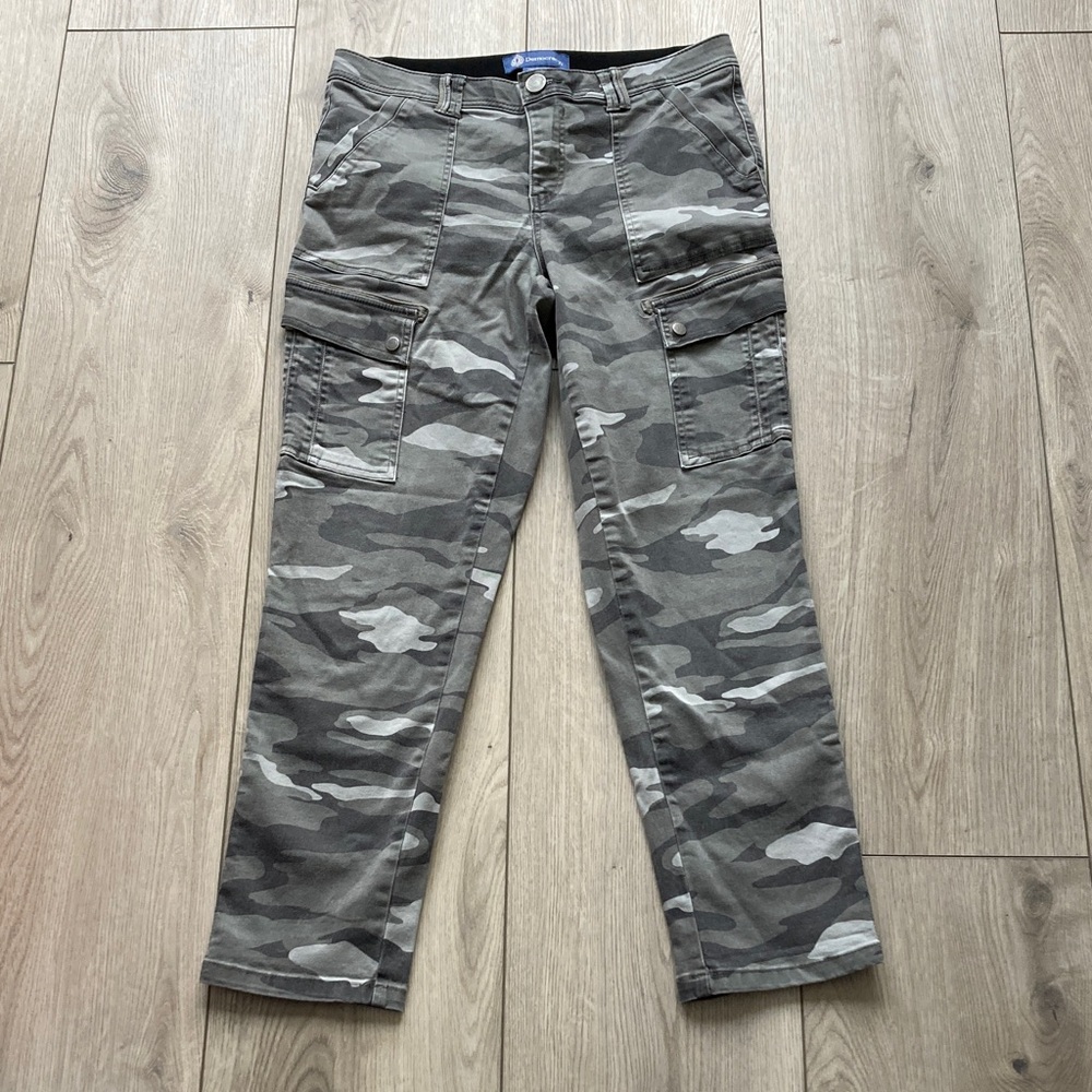 Democracy “Ab”solution Cargo Utility Pants Womens 8 Gray Green Camo Spring Jeans